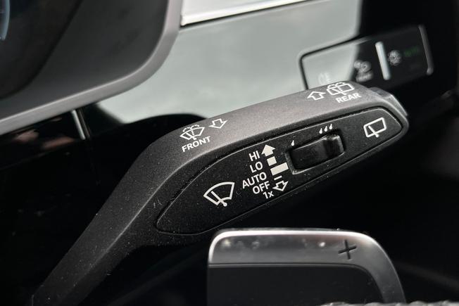 AUDI e-tron Photo 38