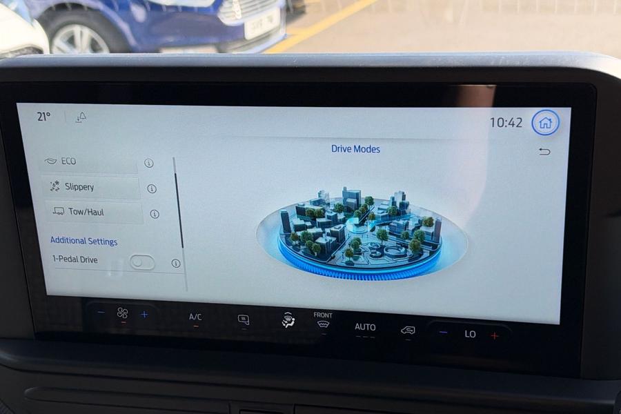 Ford E-TRANSIT CUSTOM Photo autoimg-db09e45d9edcd4dded0507f047a827f5494d0b2f.jpg