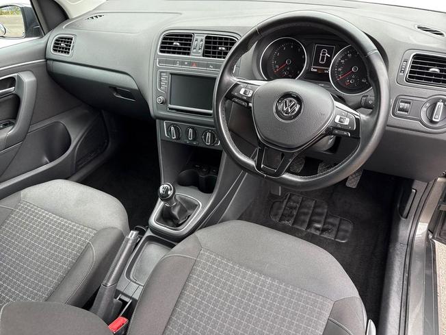 VOLKSWAGEN Polo Photo 6