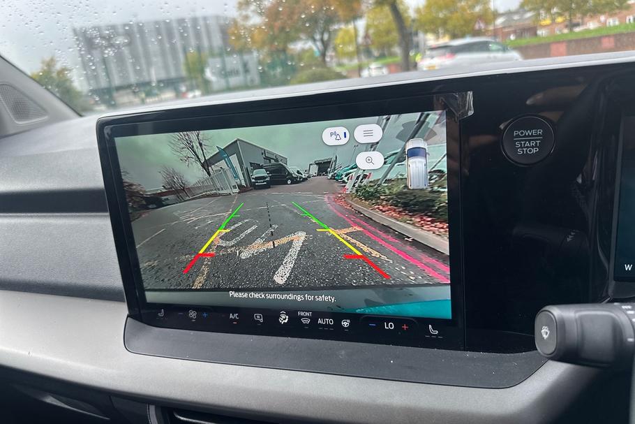 Used Ford E-TRANSIT COURIER 9