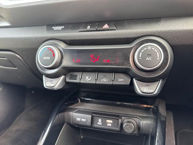 KIA Stonic Photo 33
