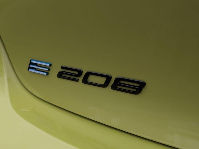 Used Peugeot E-208 NU74LXF 28