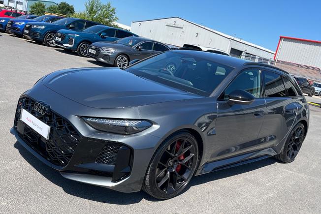 AUDI RS5 Avant Photo 26