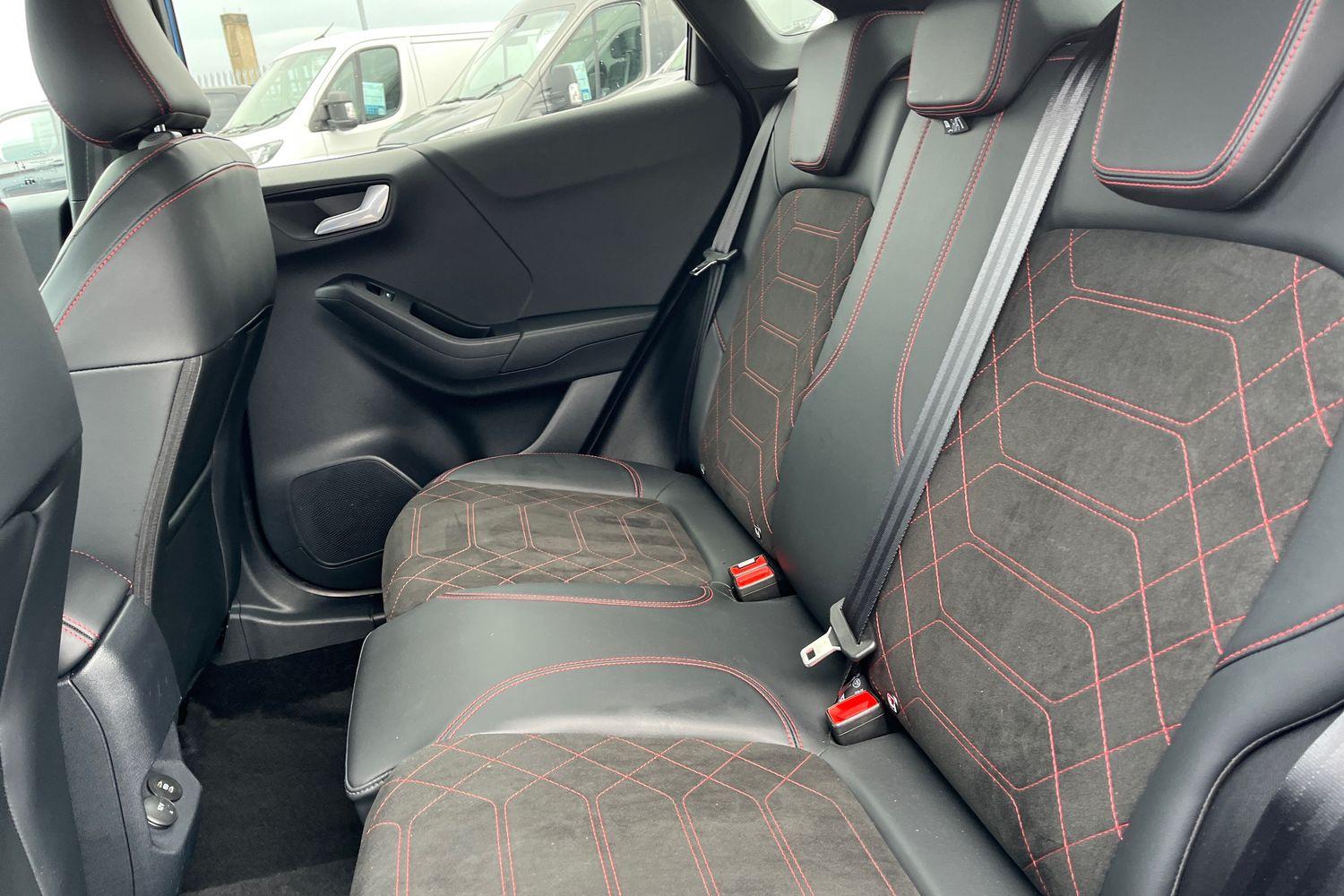 Ford PUMA Photo 19