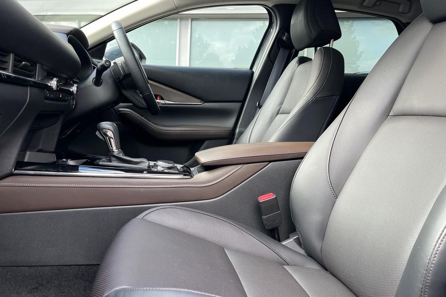 Mazda CX-30 Photo autoimg-db1ef76057cbe12801282a9e13697a224825d4d7.jpg