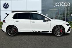 Volkswagen Golf Photo 4