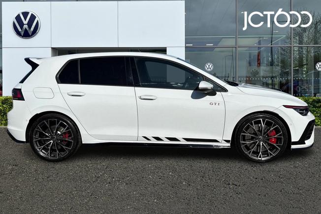 Volkswagen Golf Photo 4
