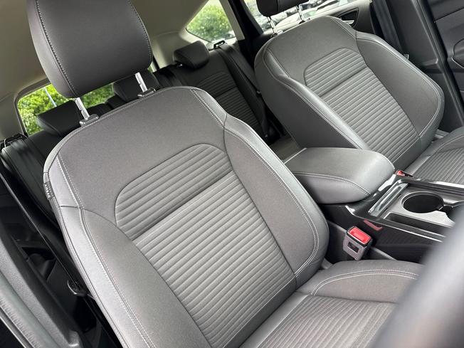 FORD Kuga Photo 26