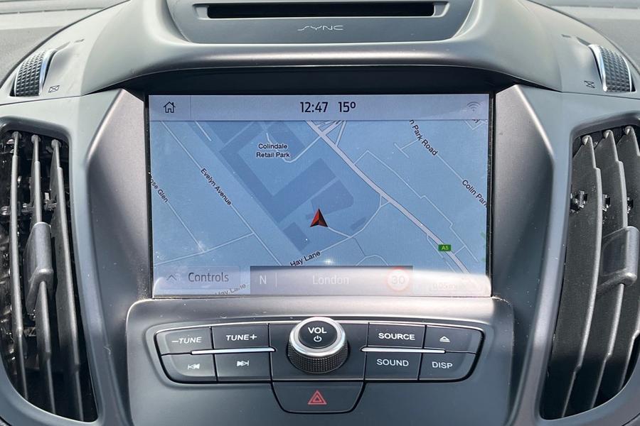 Ford KUGA Photo autoimg-db273a27c5a8a159d52ba1a5c33d49cfcd35ec56.jpg