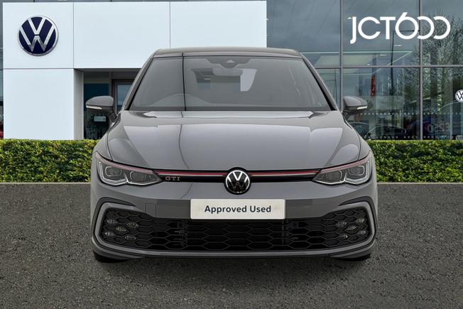 VOLKSWAGEN Golf Photo 8