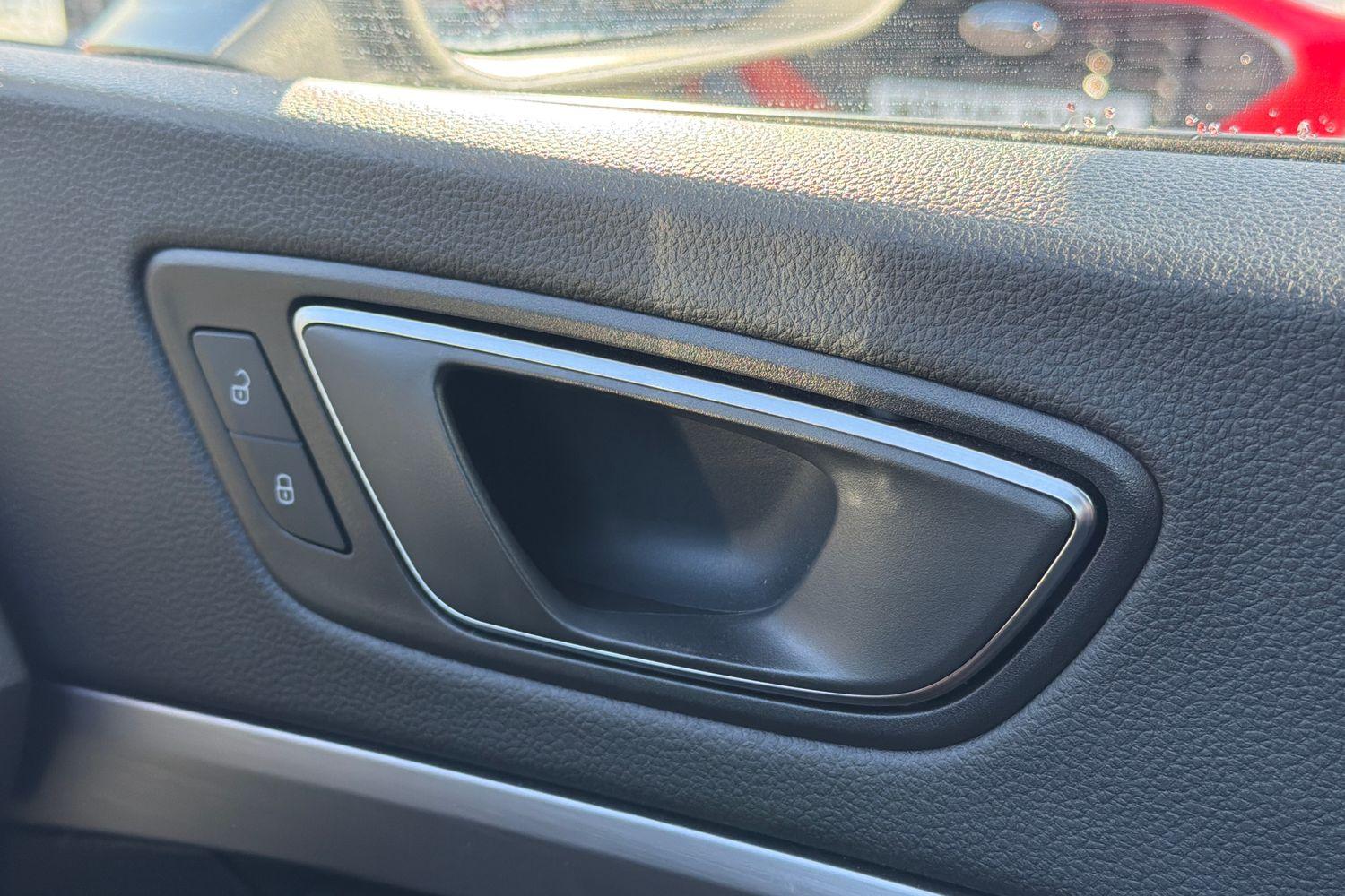 SEAT ATECA Photo 37