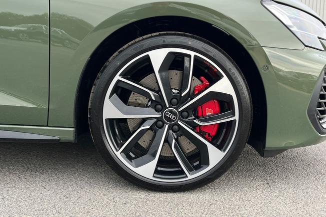 AUDI  S3 Saloon Photo 5