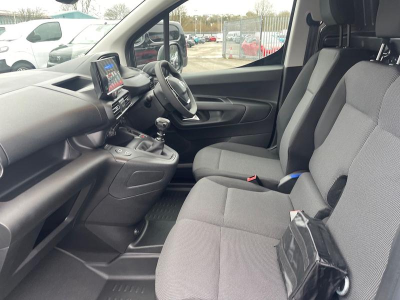 2025 75 PEUGEOT PARTNER