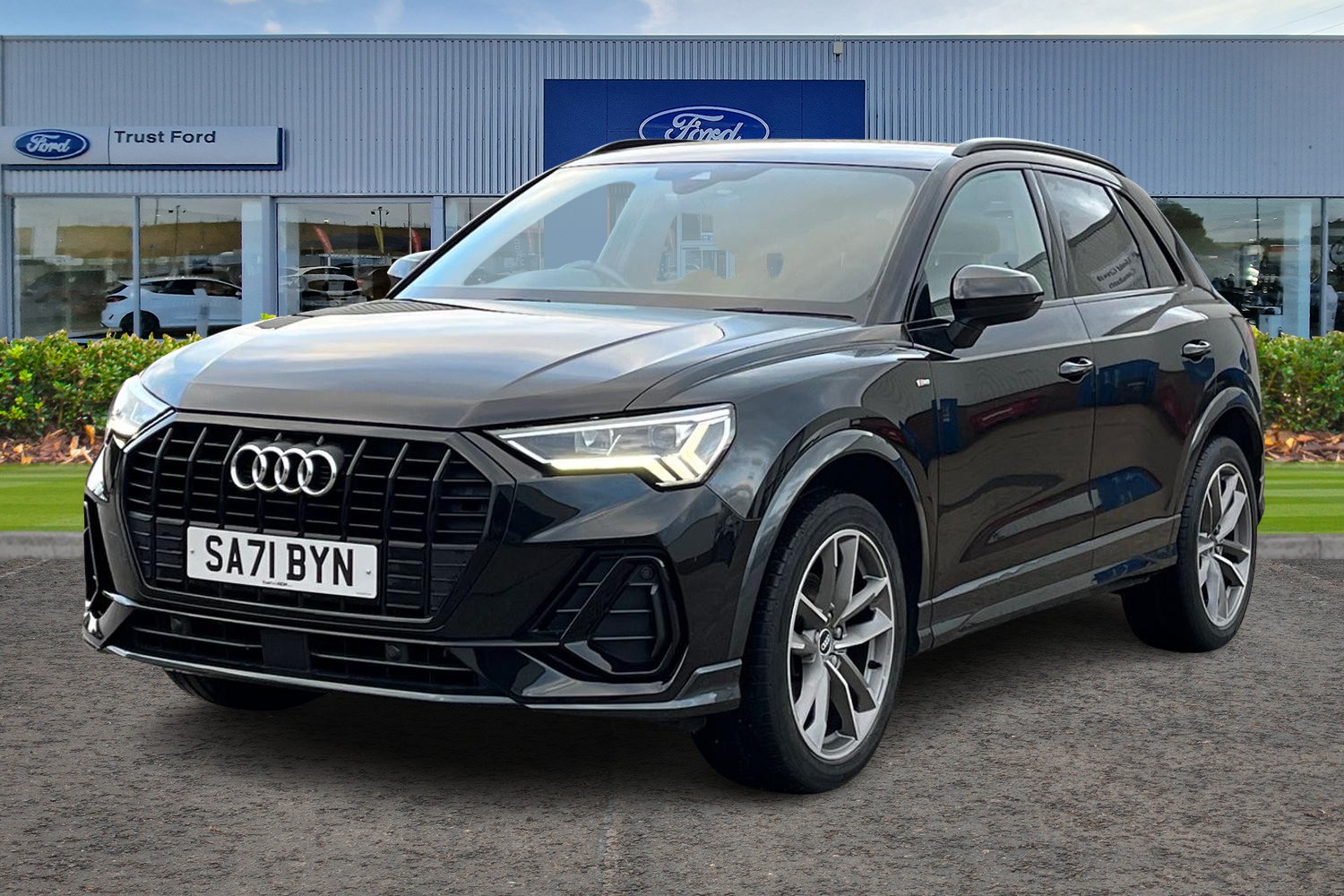 Audi Q3 Photo 4