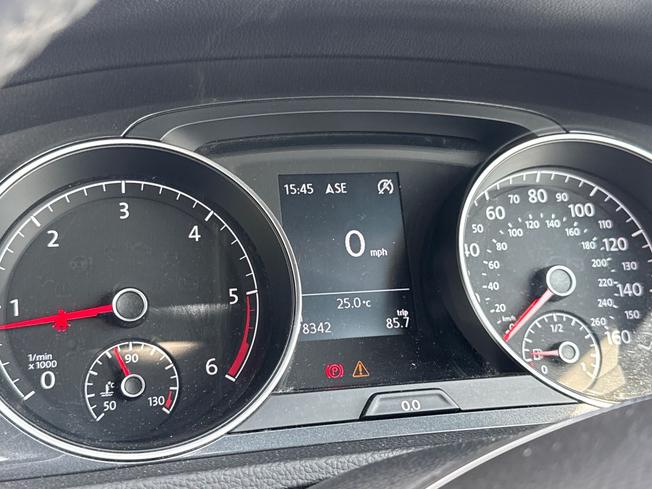 VOLKSWAGEN Golf Photo 15