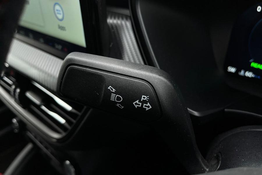 Ford KUGA Photo autoimg-db3e9ee9d5ef3942a525cb30600ca146f86064e3.jpg