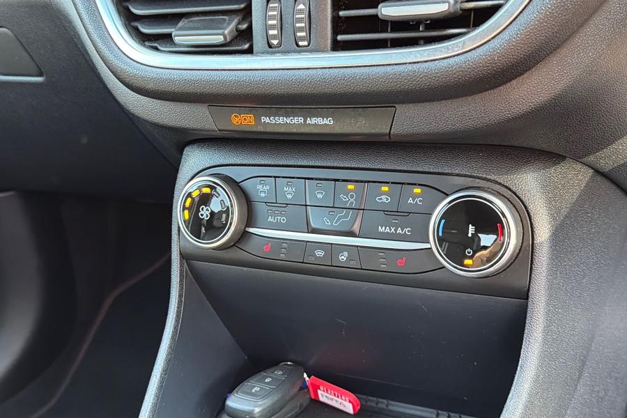 Ford FIESTA Photo autoimg-db3ecf01ee05a727a268589acac3e2c1d423a16b.jpg