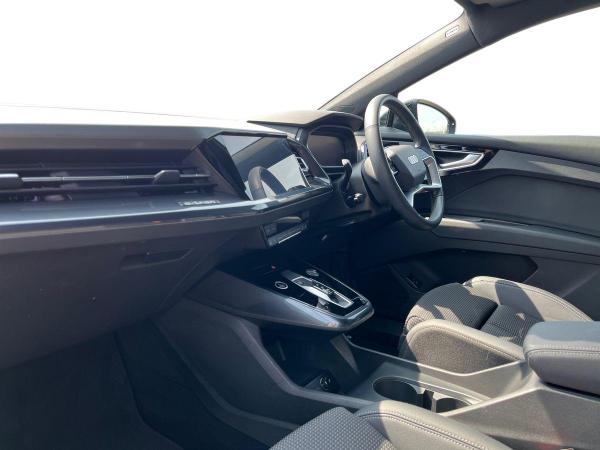Audi Q4 e-tron Photo autoimg-db400e5c9392b247b0eca39382dd4aaa7abfd1f5.jpg