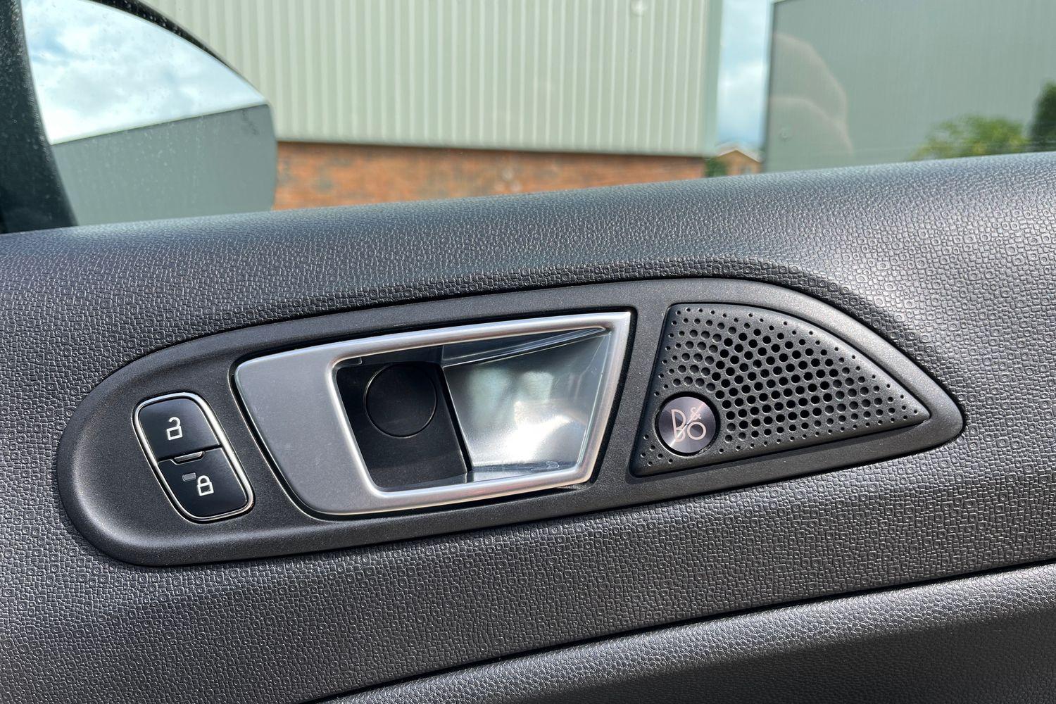 Ford EcoSport Photo 36