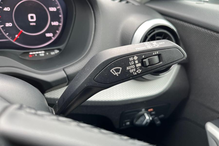 Audi Q2 Photo autoimg-db449bb1899501f237a4084f08bcf75a517487dd.jpg