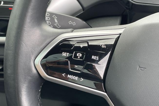 VOLKSWAGEN Id.5 Photo 16