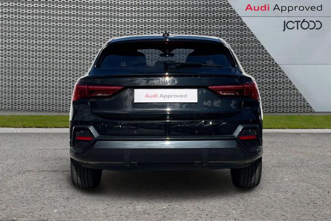 AUDI Q3 Photo 7