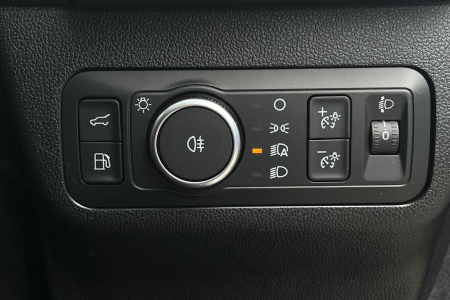 Ford Kuga Photo autoimg-db4ef45544f0766af040482669ae4eee35372f2f.jpg