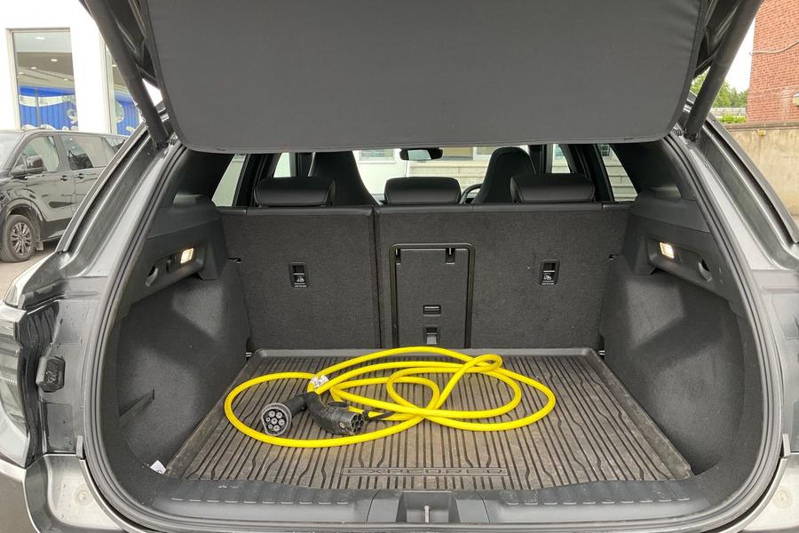Ford Explorer Photo autoimg-db4fb2406697ccdcff5e44c8765c29342c5f6045.jpg