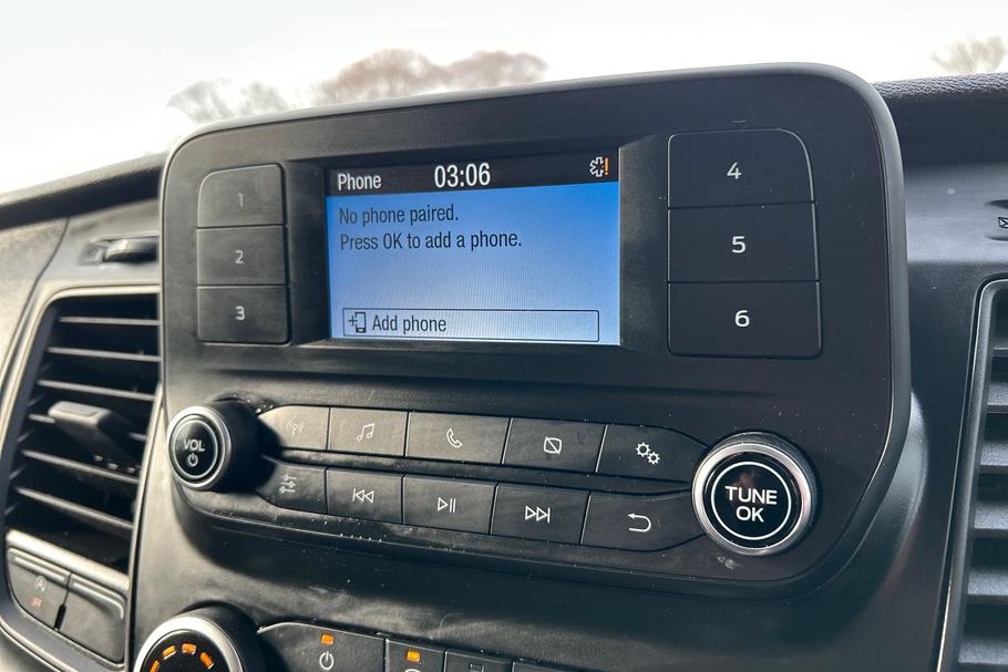 Used FORD TRANSIT CUSTOM NL23YTN 17