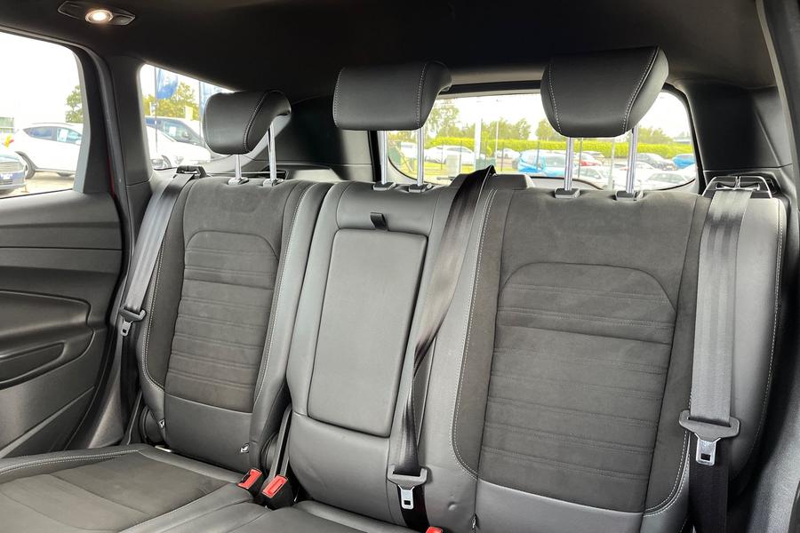 Ford KUGA Photo autoimg-db5386933dd900a6e2da8262ab922b6f54e43379.jpg
