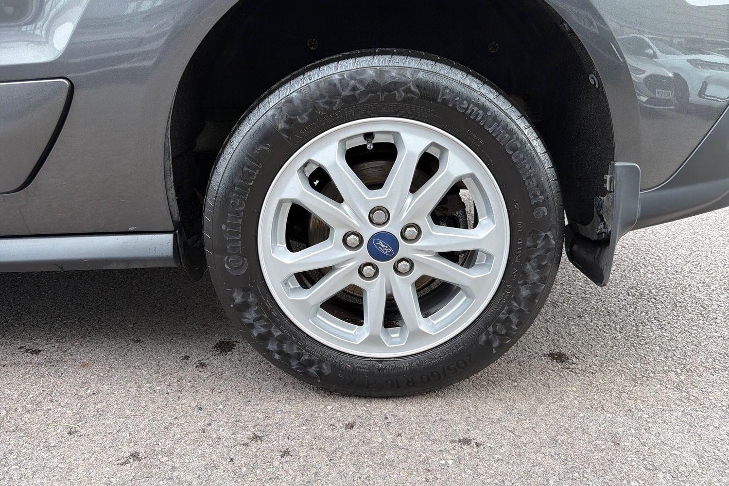 Ford TRANSIT CONNECT Photo 17