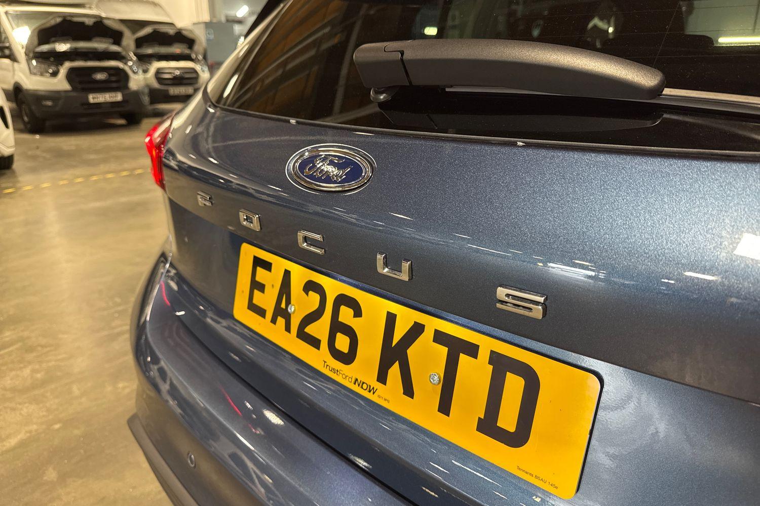 Ford FOCUS Photo 42