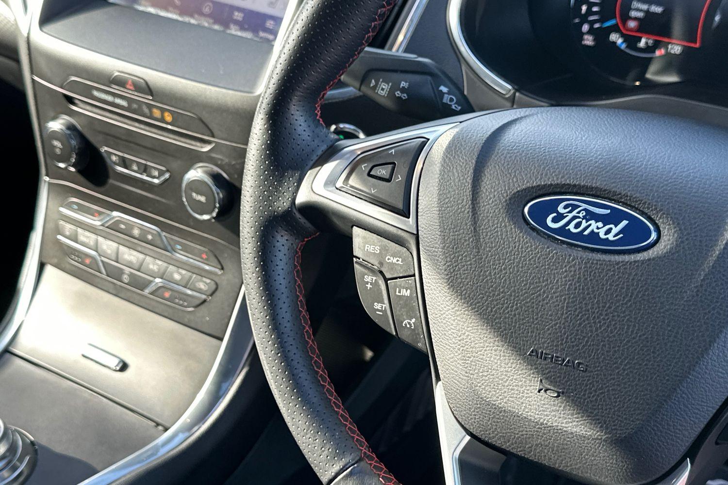 Ford S-MAX Photo 35