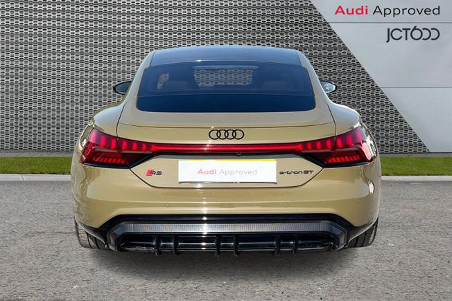 AUDI Rs E-Tron Gt Photo 7