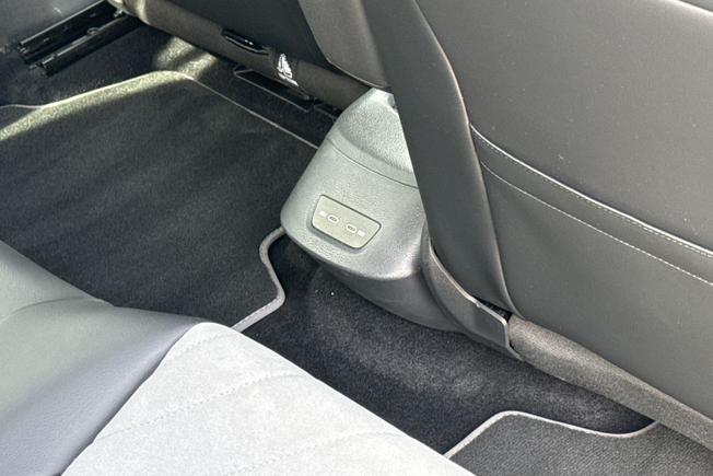 VOLKSWAGEN ID.3 Photo 44