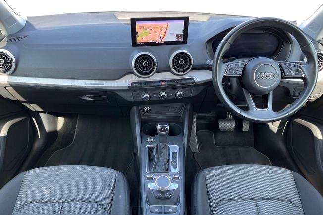 AUDI Q2 Photo 10