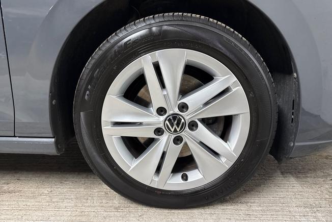 Volkswagen Golf Photo 5