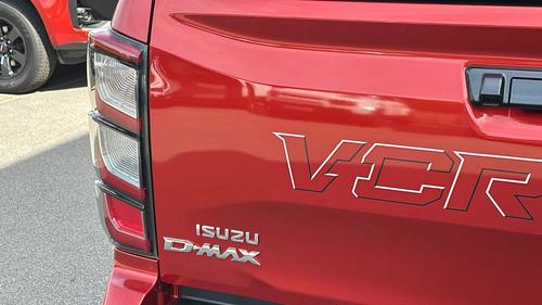 Isuzu D-Max Photo autoimg-db642bf525c964811c4eab2a7c8b297be4695f9d.jpg