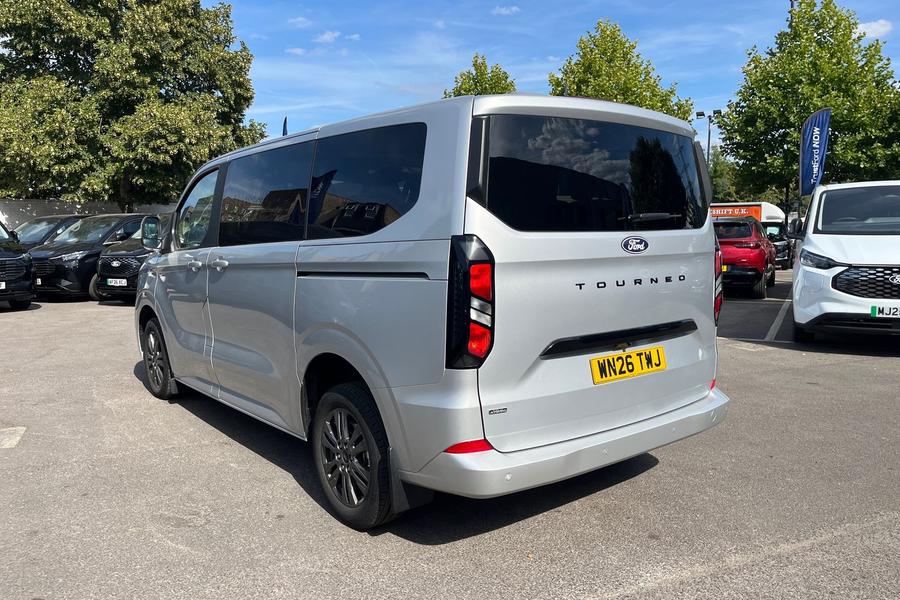 Ford TOURNEO CUSTOM Photo autoimg-db6b0e2547bdb13fe1784eb9c53614b5050ff800.jpg