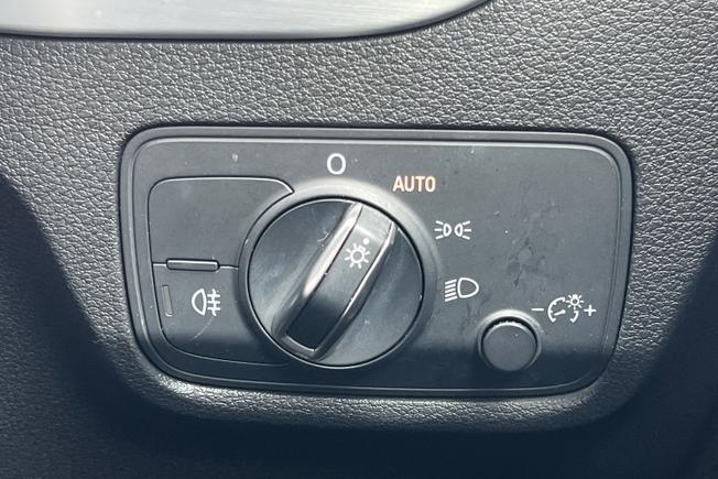 AUDI Q2 Photo 32