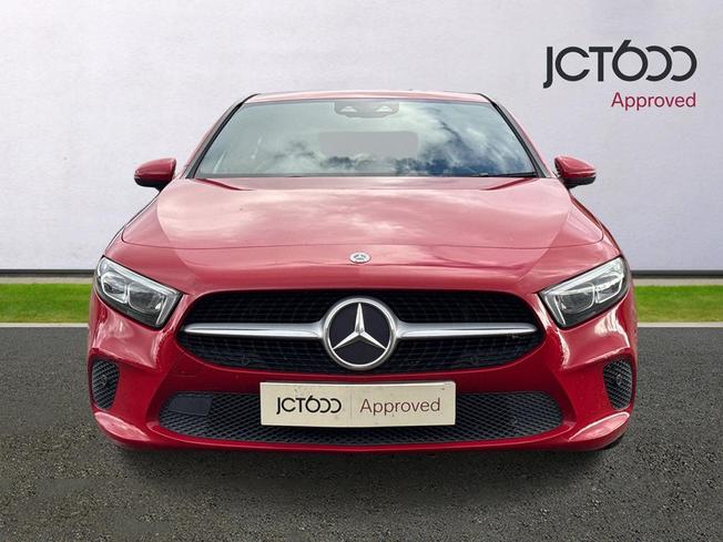 MERCEDES-BENZ A Class Photo 8