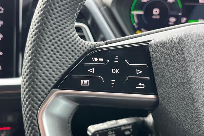 AUDI Q4 E-Tron Photo 16