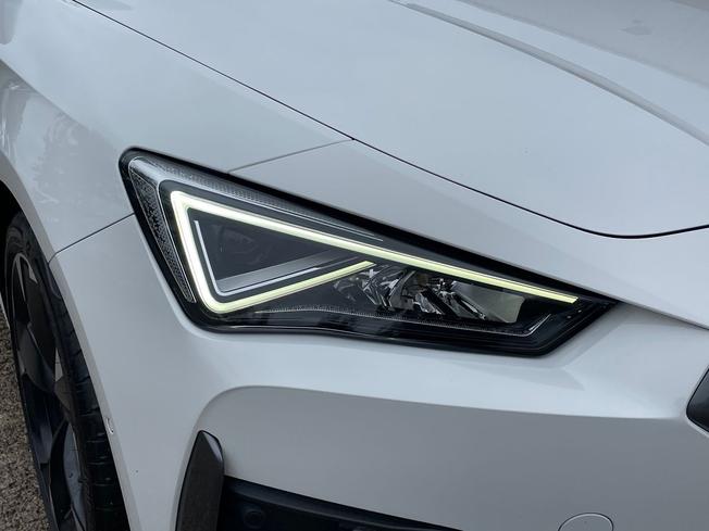 CUPRA Leon Photo 19