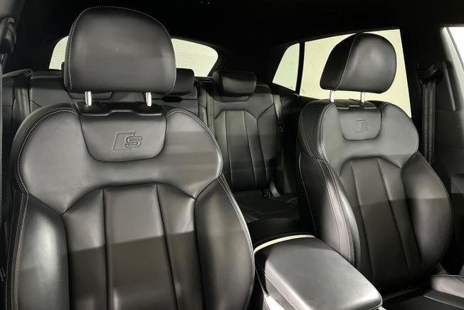AUDI Q8 Photo 28