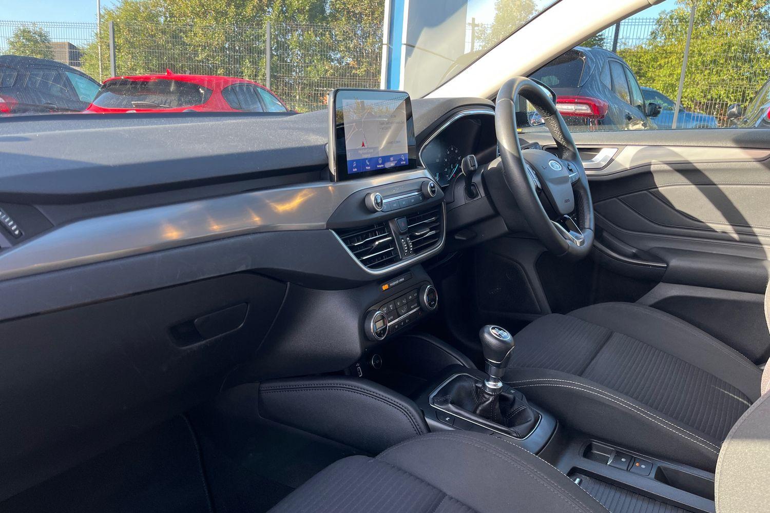 Ford FOCUS Photo 17