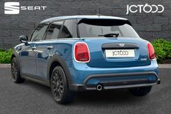 MINI Hatchback Photo 3