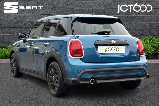 MINI Hatchback Photo 3