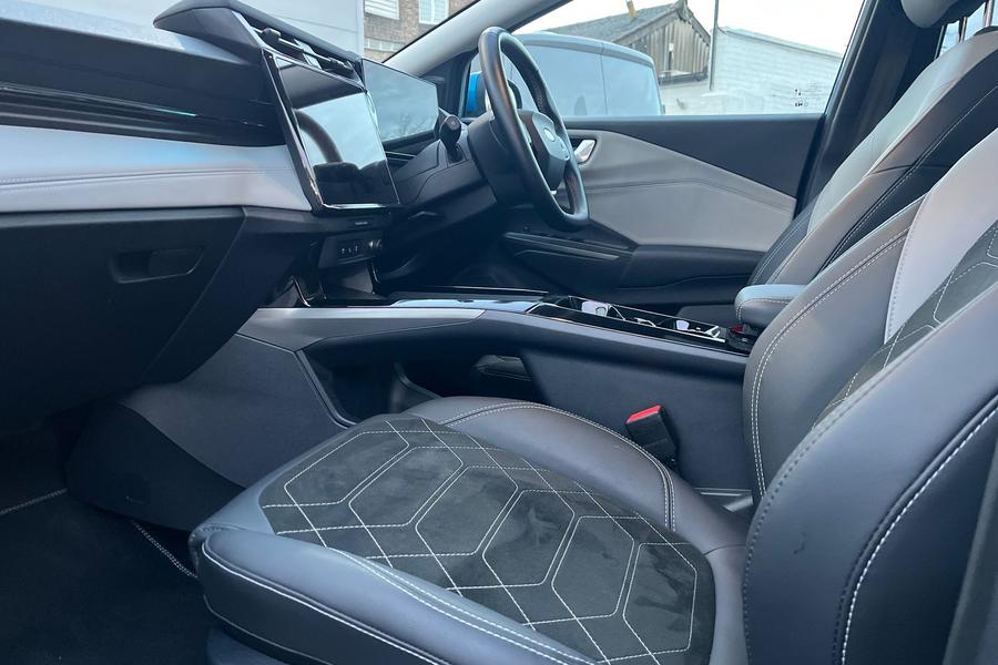 Ford PUMA Photo autoimg-db831f15446ab3b974aa90b6eadfaba11dcb9426.jpg