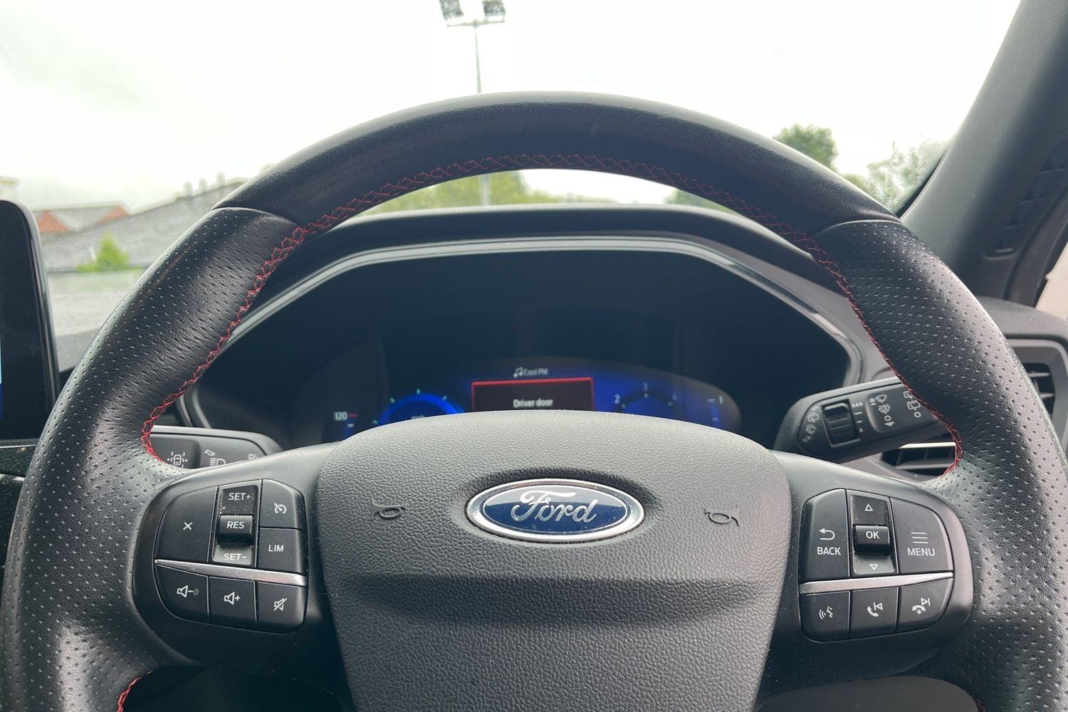 Ford KUGA Photo 11