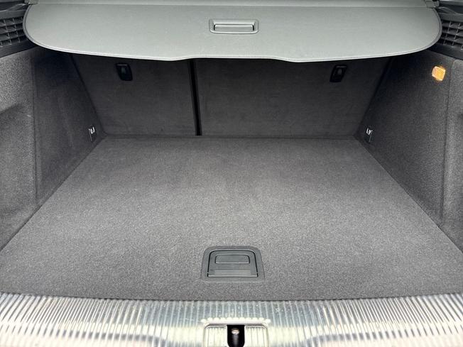 AUDI Q3 Photo 12